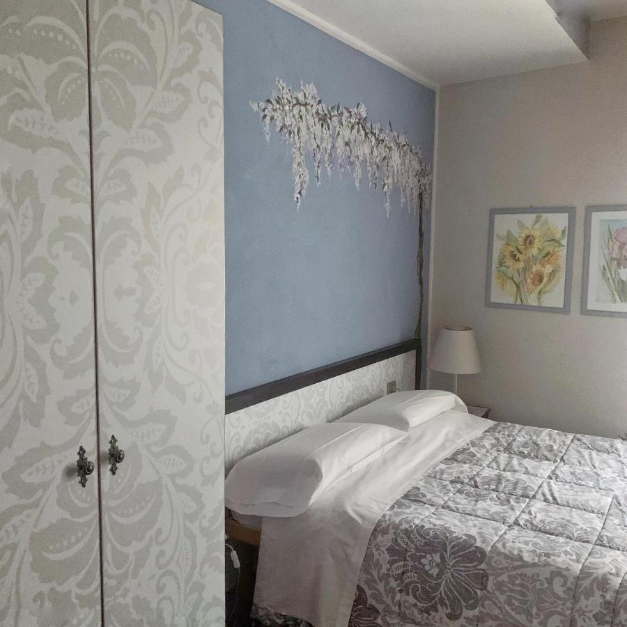Cortiletto D'Alba Camere Con Ristorante Exteriör bild